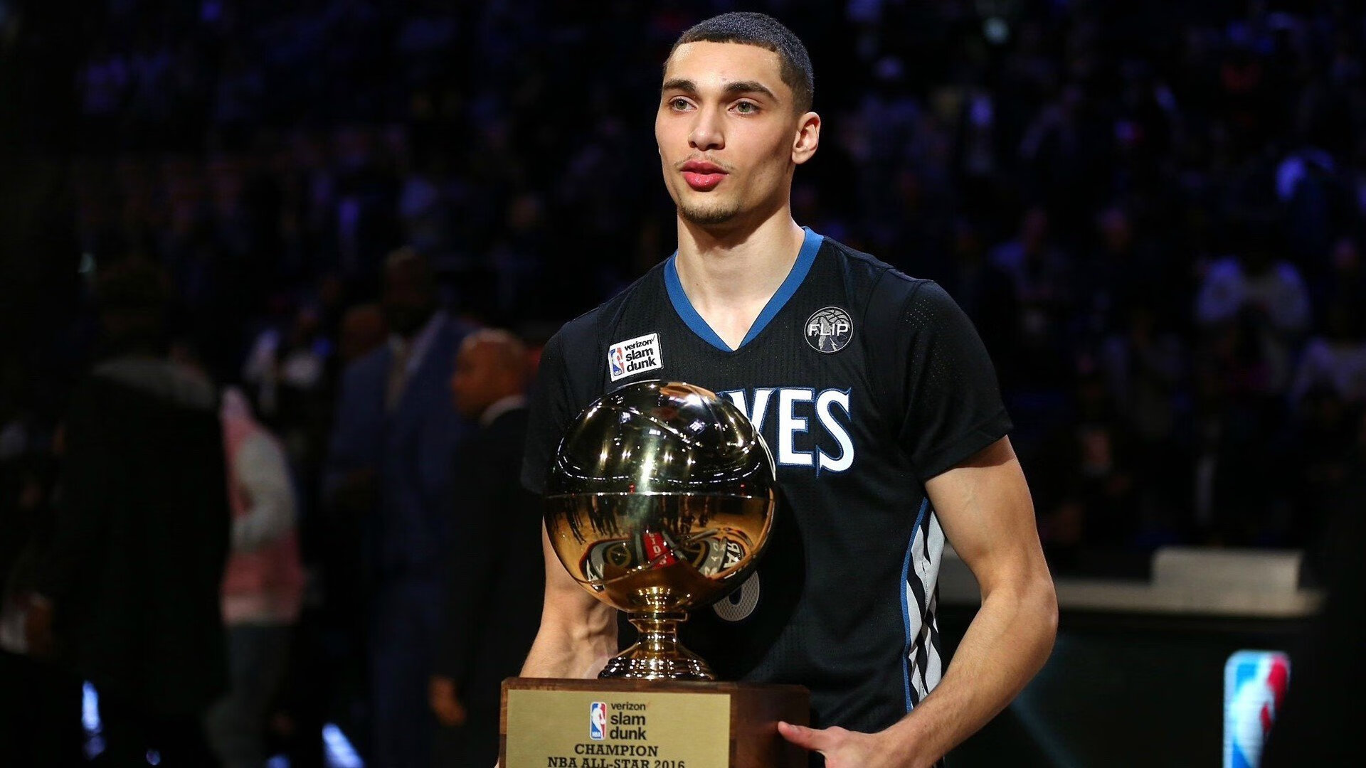 英超旋风席卷NBA!快船强势反弹,勇士再遭质疑,雷霆迎来里程碑
